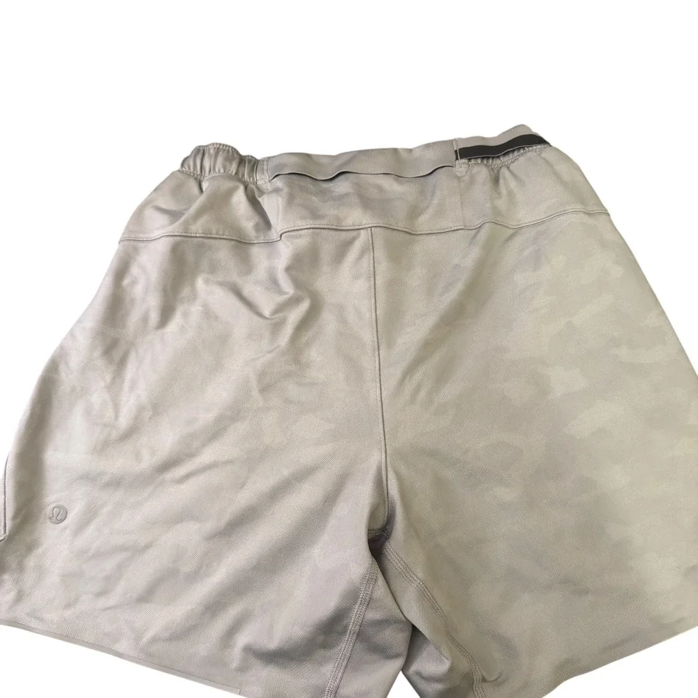 Lululemon‎ Mens Training Shorts Camo Lightweight Athletic Gym Running Size S